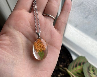 Pressed Flower Pendant, Dainty Necklace, Birthday Gift, Gift for Her, EcoFriendly, Dried Flower Necklace, Orange Flowers, Christmas Gift