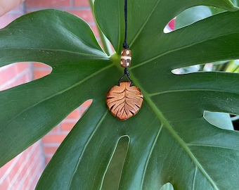 Monstera Pendant, Carved Avocado Stone, Carved Monstera Necklace, Monstera Deliciosa, Carved Avocado Pit, Christmas Gift, Birthday Gift