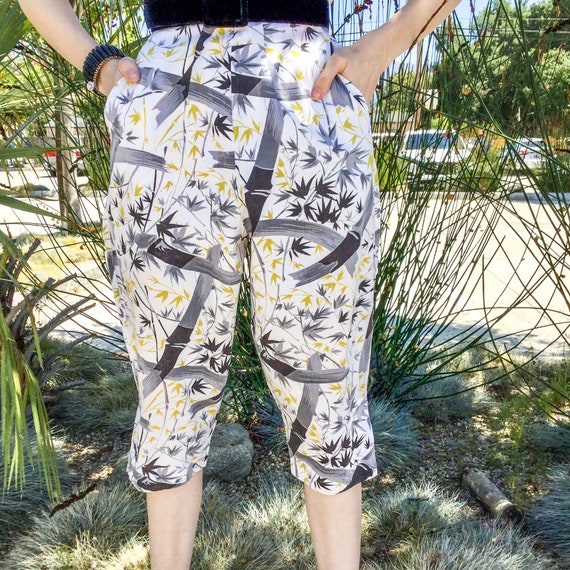 1950’s White Bamboo Print Pedal Pushers