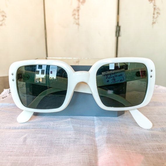 1950’s White Square Deadstock Sunglasses