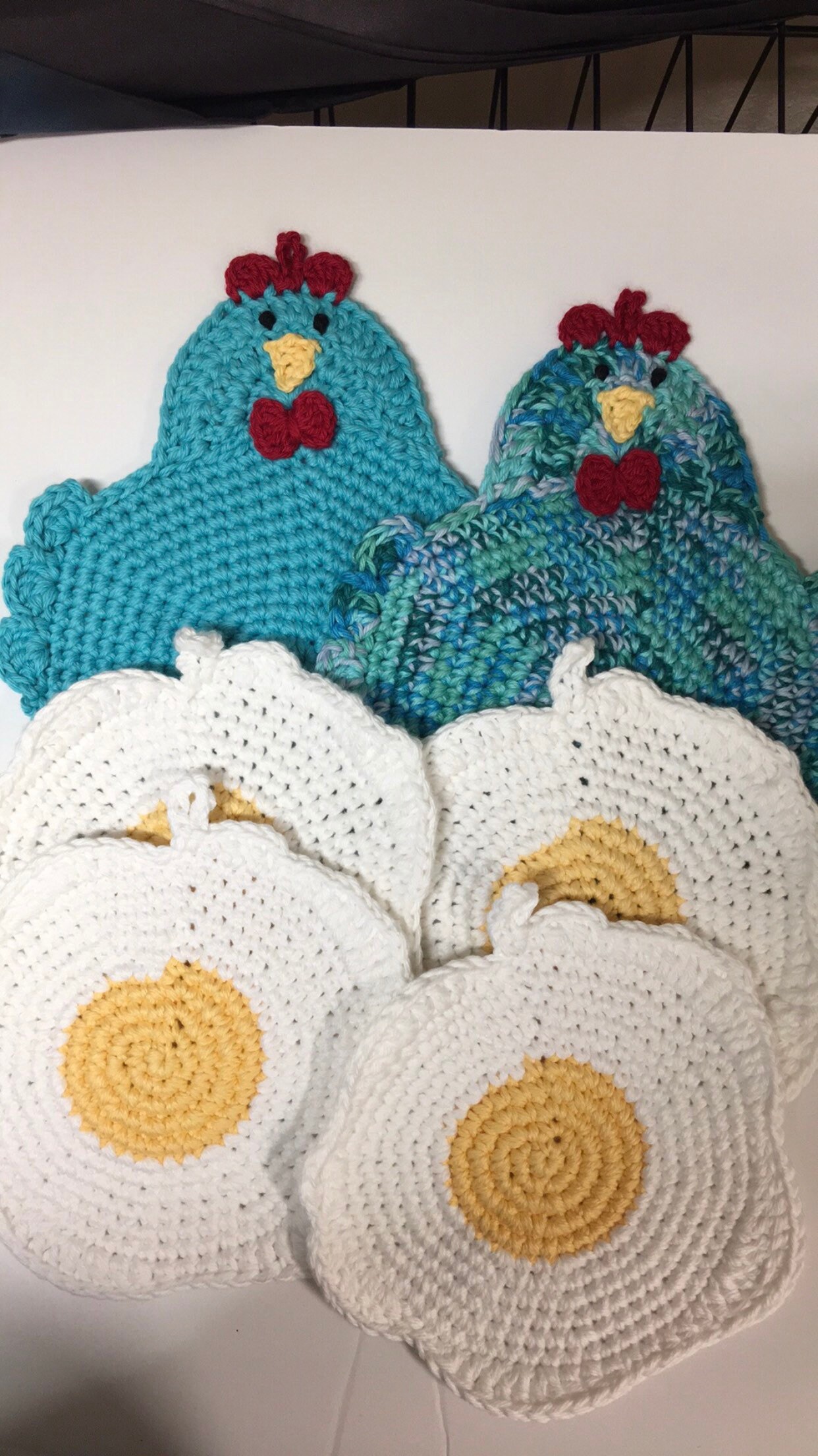 Free shipping! Egg Potholder