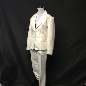 Suit Gold Strip 70&#39;s MetroStyle Size 14  ..