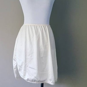 Medium 18 Inch Long Nylon Off White Made In USA Half Slip