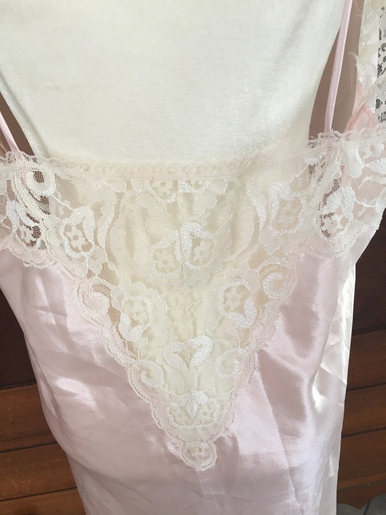 1X Delicates Made in USA Nightgown Pink Lace
