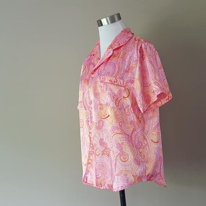Medium Sleep Shirt, Delicates Bed Top, pink pajama shirt, Satin sleep top, Short Sleeve bed top, Vintage Lingerie image 3