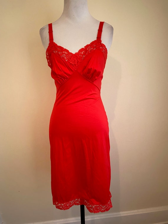 Size 32 Short Rogers Satin Glow Full Slip Red 1950