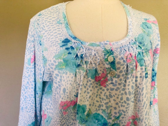 Sleep Shirt Medium Miss Elaine Blue Floral Pullov… - image 3