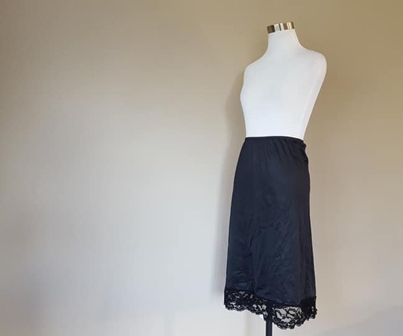 Half Slip 2X Plus Size 28 Long Black Nylon 3 Inch Extender Lace Hem A-Line Vintage Lingerie