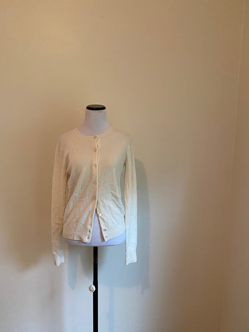 Crew Winter White ... CASHMERE Medium Cardigan Sweater By J