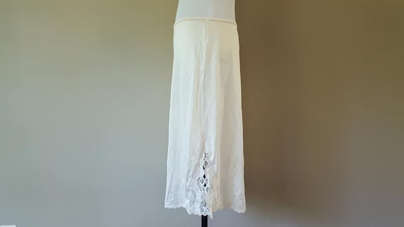 Half Slip Medium Maidenform Something Special  25… - image 1