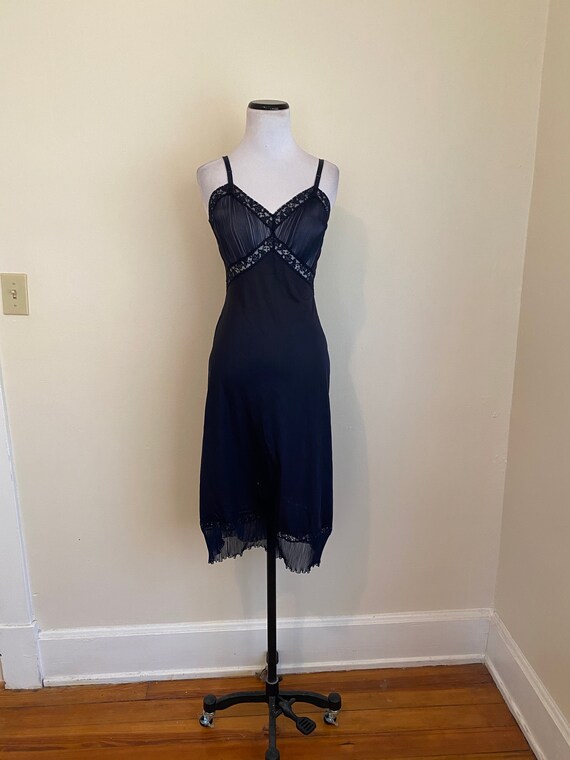 Vintage Full Slip Size 32 Vanity Fair Accordion Bu