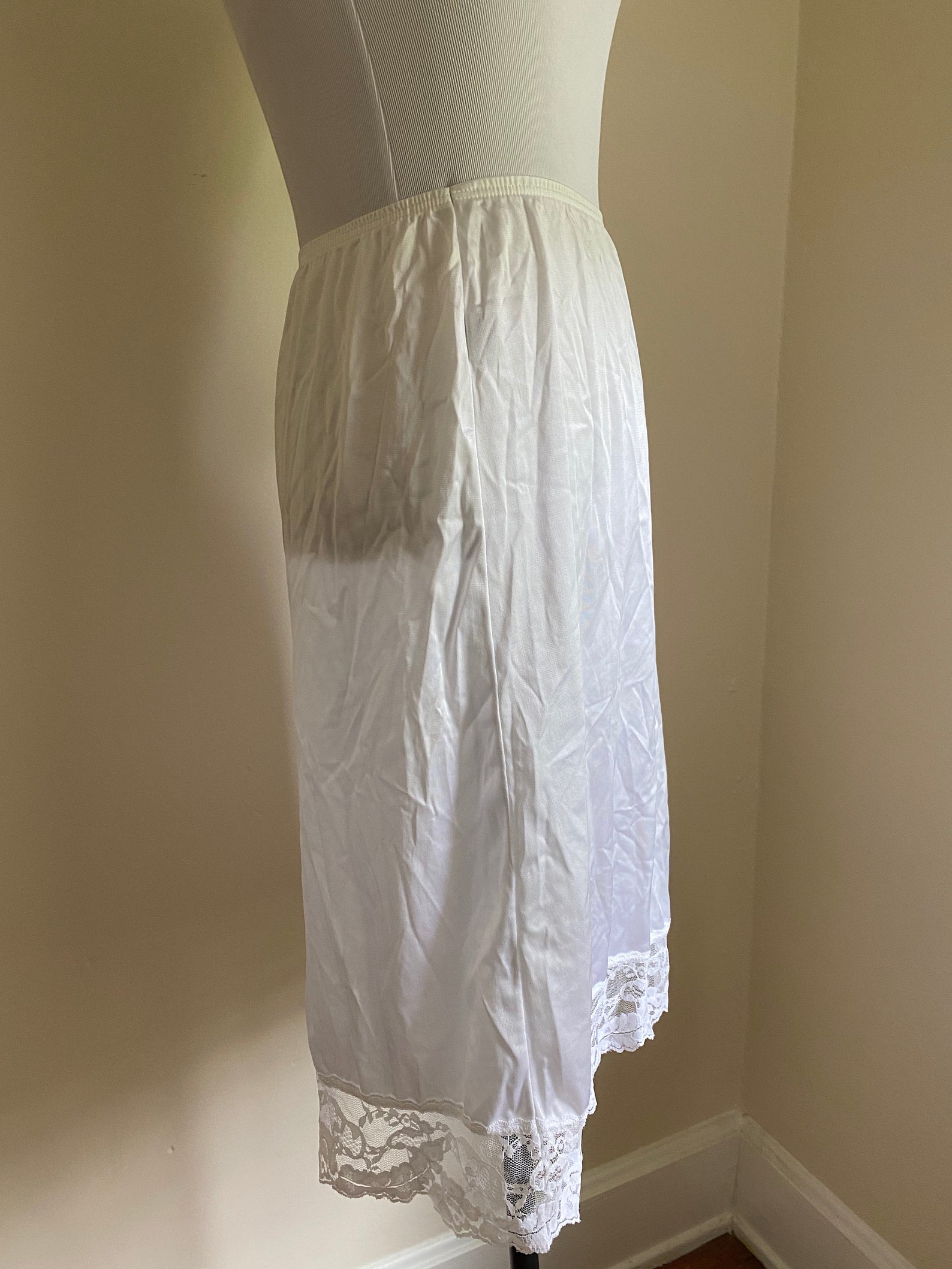 26 half Slip Vassarette Made IN USA White Small Lace Etsy