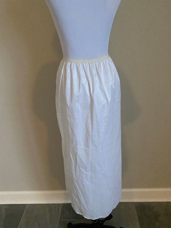36" Long Medium Komar Formal White Half Slip... Gem