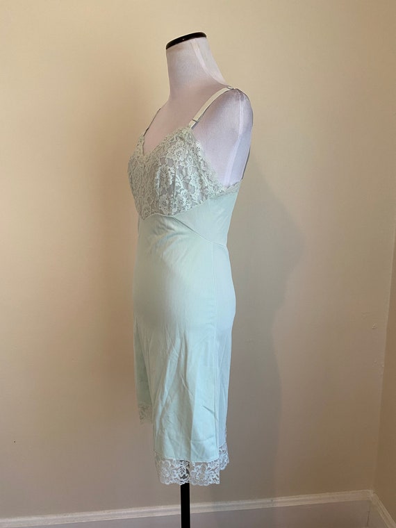 Vintage Size 32 Full Slip Baronet Sea Foam Green w