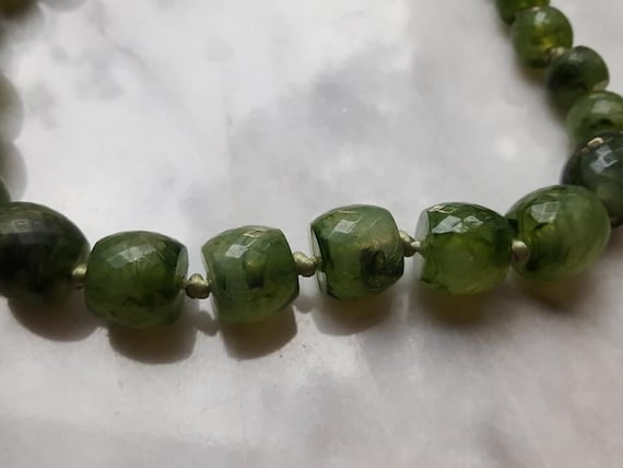 Necklace Jade Green Resin Beads 1 Strand Accessor… - image 2