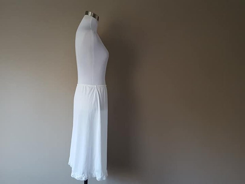 Nylon Half Slip White Medium Wonder Maid Skirt Extender Hem Lace Vintage