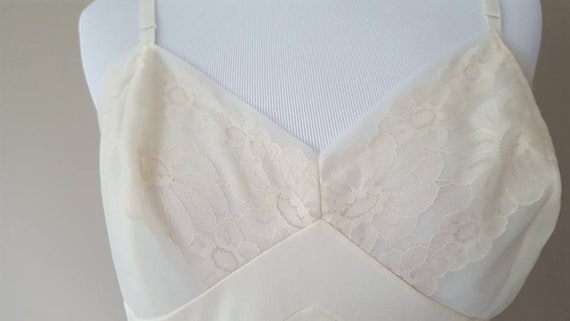 Full Slip Size 36 Vanity Fair Medium Chiffon Lace… - image 2