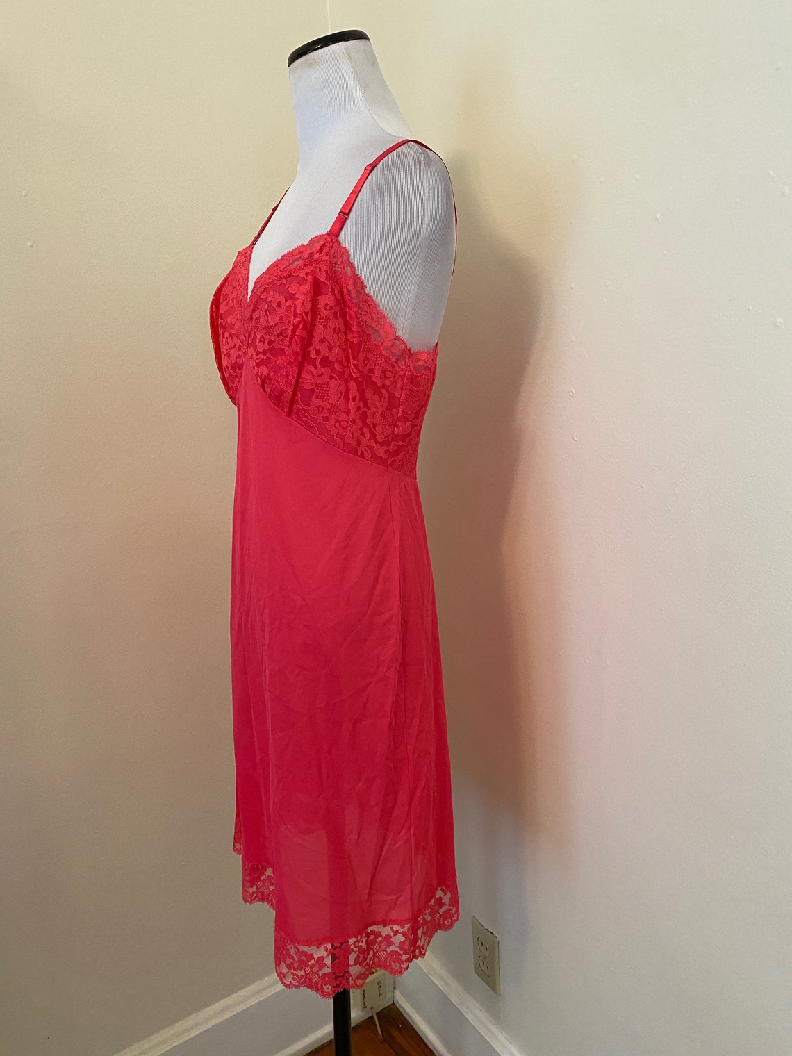 Vintage Vanity Fair Full Slip Pink Size 34 Lace Bodice and Etsy