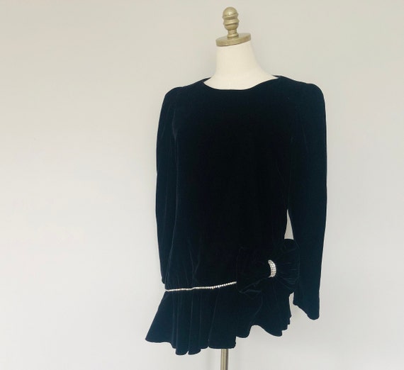 Holiday Outfit Black Velvet Top and Two Skirts Vi… - image 7