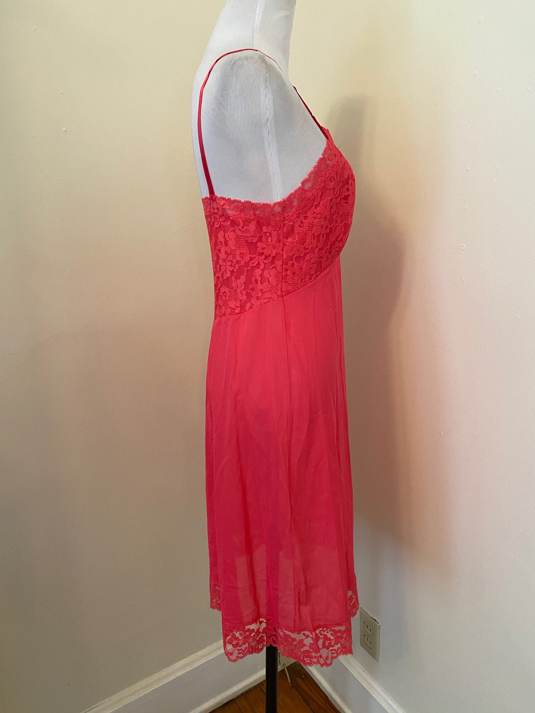 Vintage Vanity Fair Full Slip Pink Size 34 Lace Bodice and Etsy