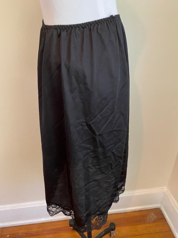 24 Inch Long Half Slip Large Bestform Black... Gem