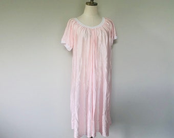 Pink One Size Short Sleeve Lace Trimmed Private Moments New York Nightgown Made In USA Vintage Lingerie