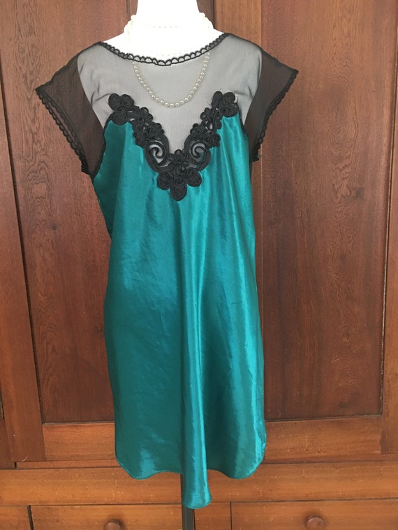 Vintage Short Nightgown emerald green medium Calif