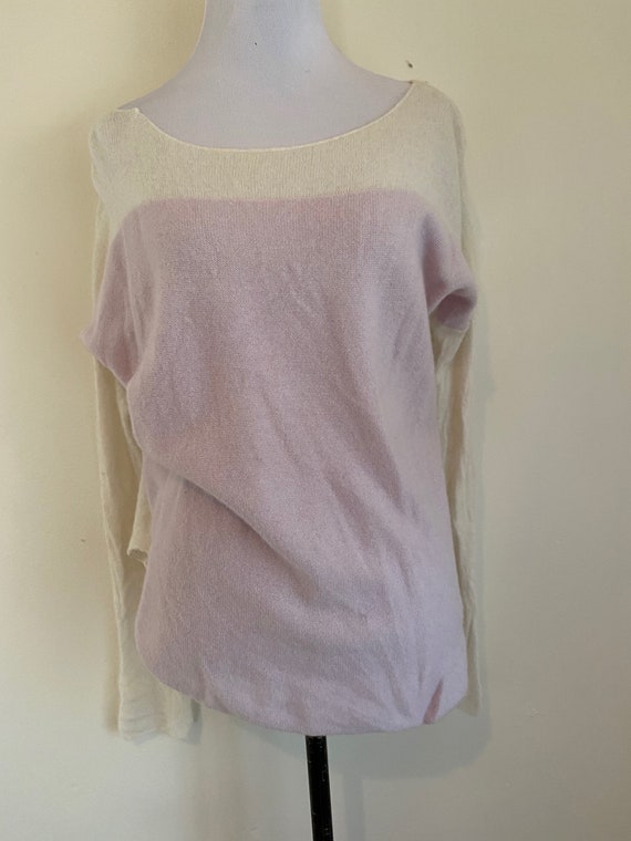 100% CASHMERE Sweater Small/Petite Lavender and Cr