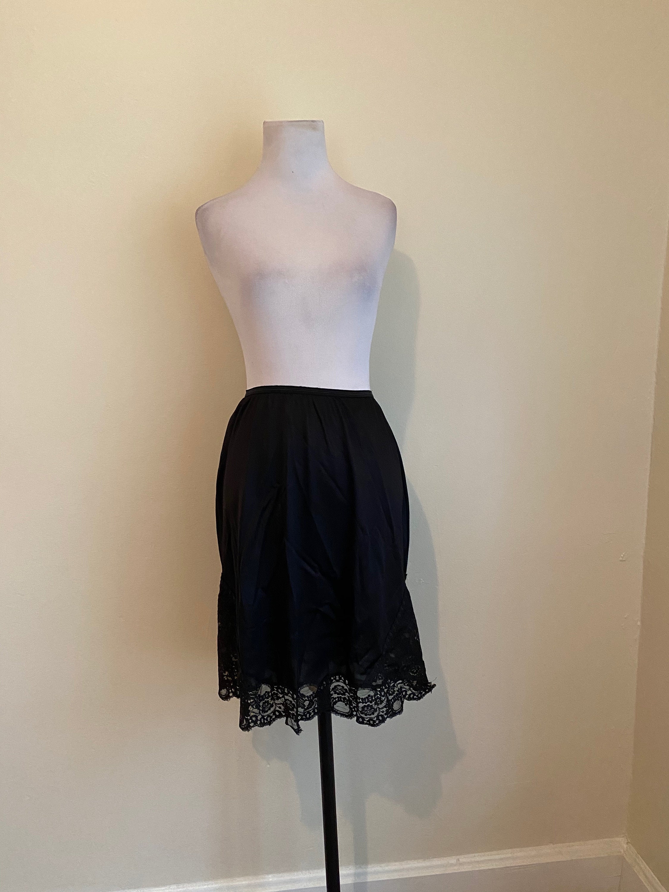 22 Inch Long Half Slip Vassarette Vintage Black Nylon Medium with Lace Extender ....