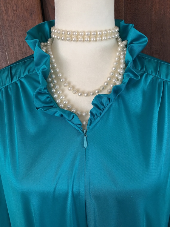 Small Vanity Fair Turquoise Robe... - image 2