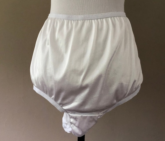 Granny Panties XXL Comfort Choice Plus Size 11 White Satiny Smooth