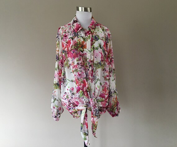 Vintage 90/'s Liz Claiborne Semi-Sheer Red and Black Geometric Print on White Backgrund Long Sleeved Blouse Bust 37 Waist 36