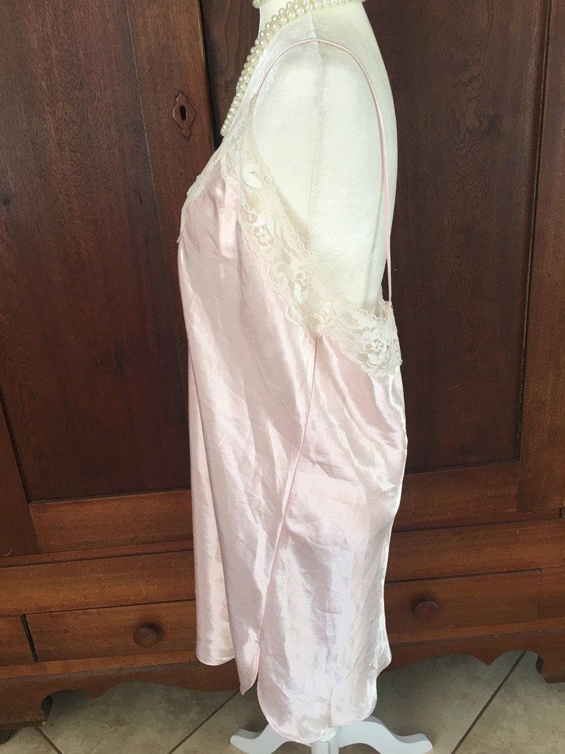1X Delicates Made in USA Nightgown Pink Lace