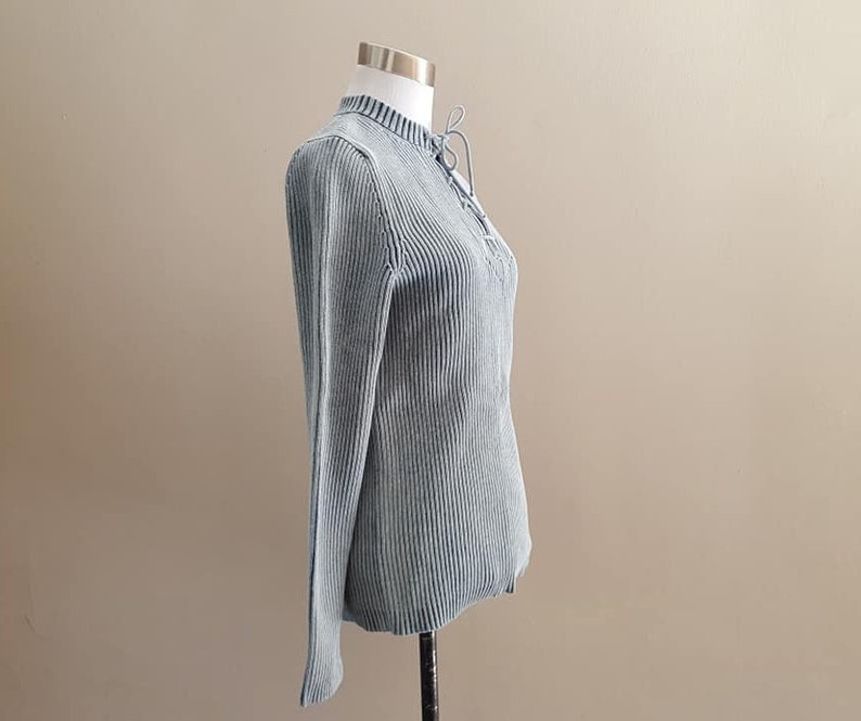 Pullover Medium Express Blue Made In Japan Henley Threaded Collar Long Sleeves Vintage Clothing