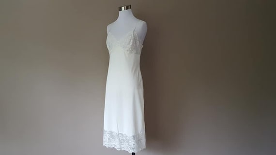 Full Slip Small A34  Van Raalte  White  Hand Deta… - image 9