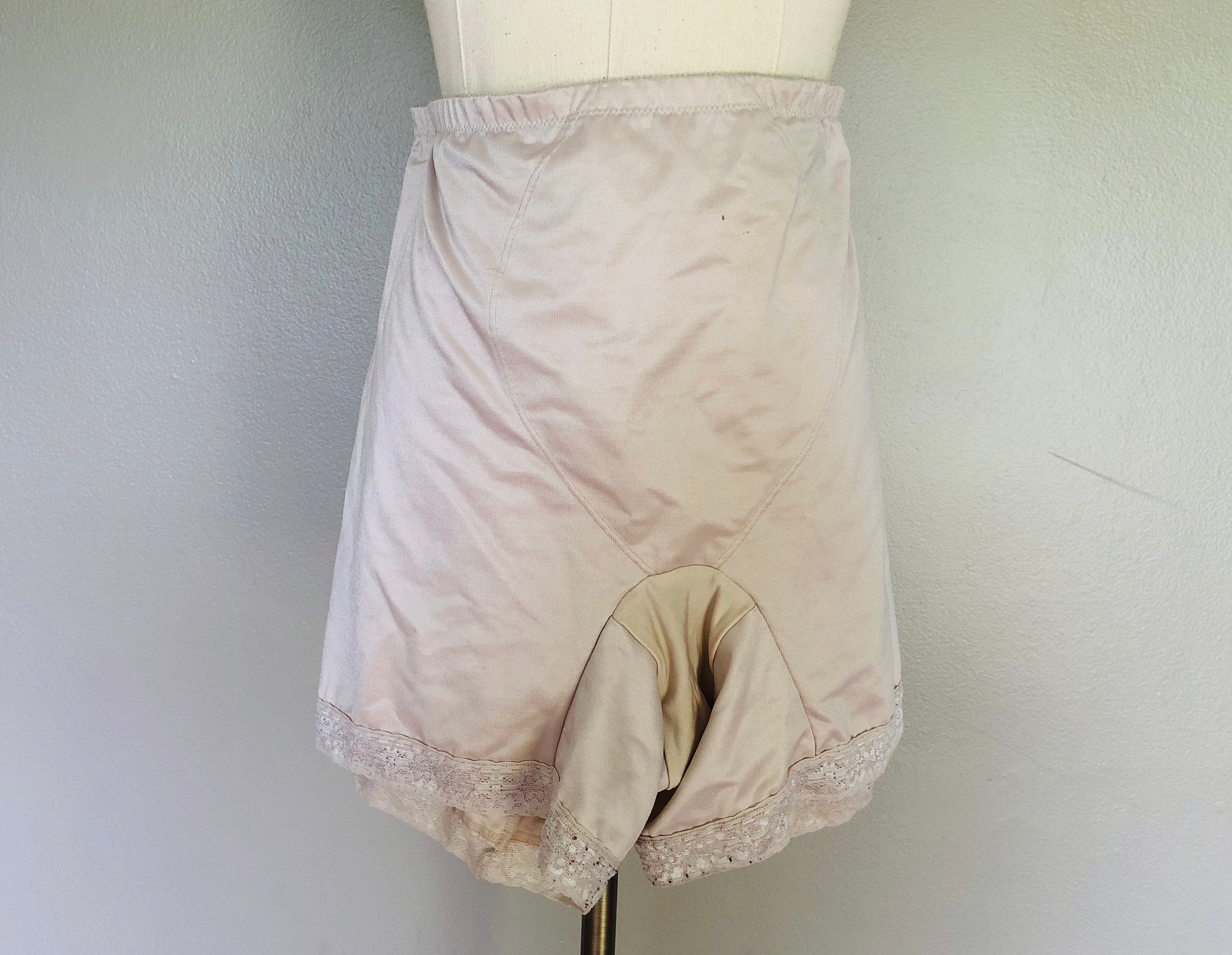 Panty Girdle 5X Cabernet High Waist  Full Bottom Nude Tan Beige Lace Trimmed Leg Vintage Lingerie