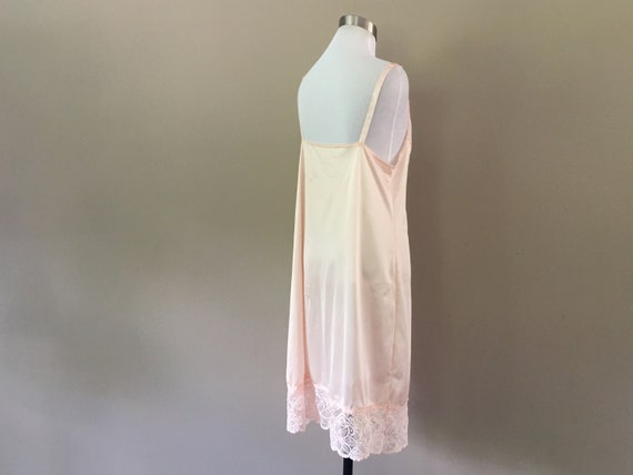 Full Slip Size 36 Bali Peachy Pink Lacy Bust and … - image 8