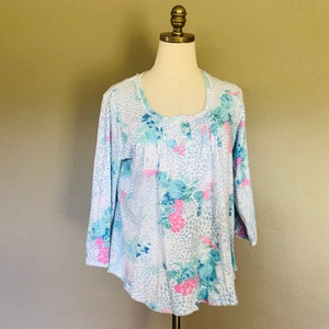 Sleep Shirt Medium Miss Elaine Blue Floral Pullover Three Quarter Sleeve Pajama Top Vintage Lingerie
