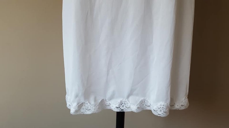 Nylon Half Slip White Medium Wonder Maid Skirt Extender Hem Lace Vintage