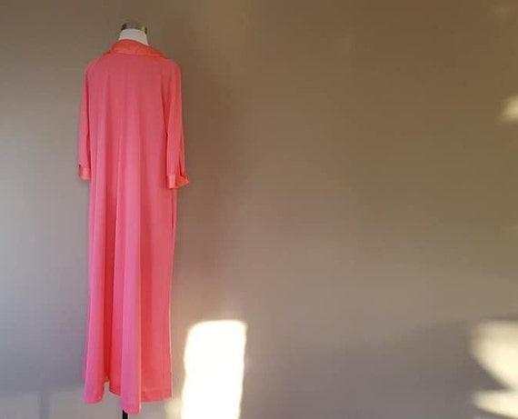 Robe Medium Watermelon Pink  Nylon Pocket Ankle L… - image 6