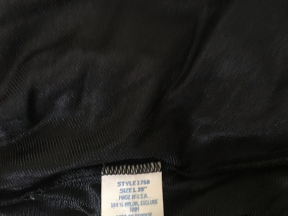 Black Lace Trimmed Hem 28 Inch Long Half Slip - image 9