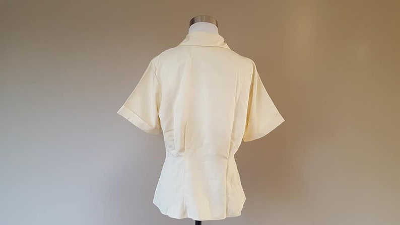 Blouse Size 36 1950/'s Linen Hand Embroidered with Cotton Threads Asian Themed Embroidering Short Sleeved Vintage Apparel