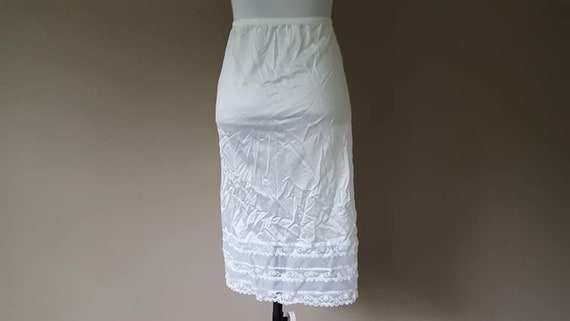 Half Slip Waist 26 28  Large White Nylon Skirt Sl… - image 8