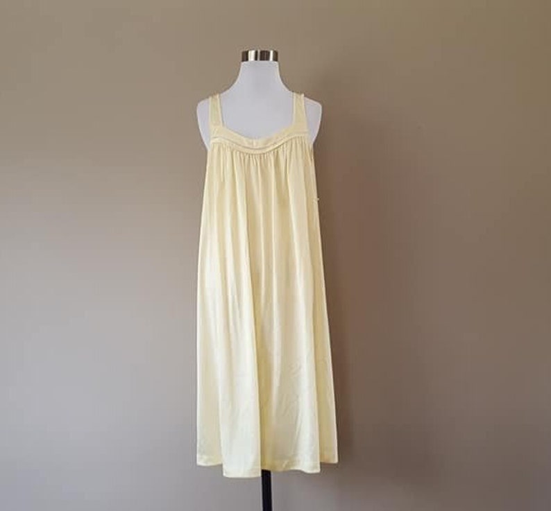 Nightgown and Robe Medium JC Penney Yellow Nylon Short Made in - Etsy