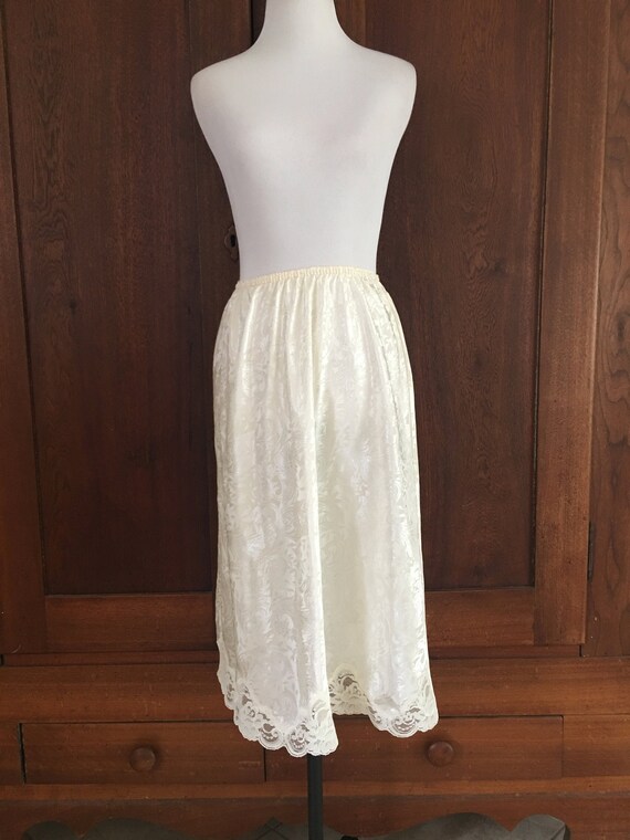 27" Long Half Slip Lucie Ann II Half Slip Cream N