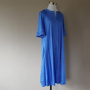 Robe Small Vanity Fair Peacock Blue Nylon Short Sleeves Made In USA Zipper Front Vintage Lingerie ..