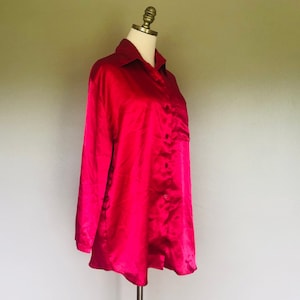 Sleep Shirt Medium Victoria&#39;s Secret Raspberry Pink Satin Pajama Top Pocket Vintage Lingerie