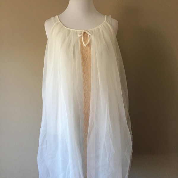 Babydoll  Small  1960's Ecru Lace White Chiffon ..