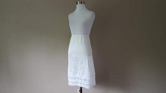 Half Slip Waist 26 28  Large White Nylon Skirt Sl… - image 6