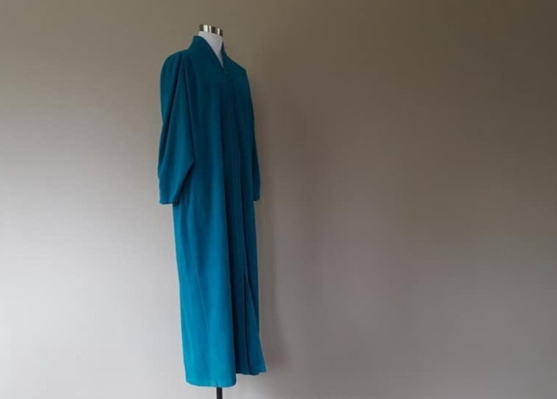 Robe Large Vanity Fair Turquoise Long Fleece Front Zipper Step In PullOver Style Long Sleeves Vintage Lingerie ..